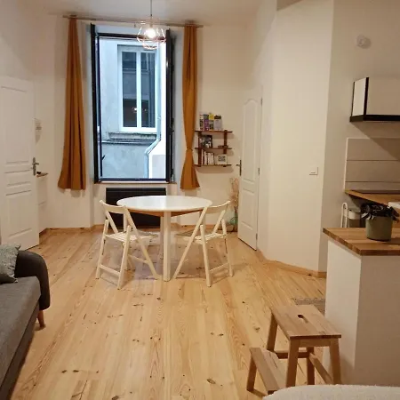 Apartment Studio-ville Medievale-charmant *
